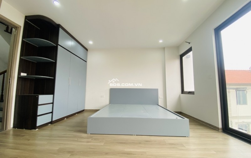 BÁN GẤP NHÀ 5 TẦNG ĐẸP-NGÕ NÔNG-20M RA PHỐ NGUYỄN LAM-TRUNG TÂM PHÚC ĐỒNG, LONG BIÊN